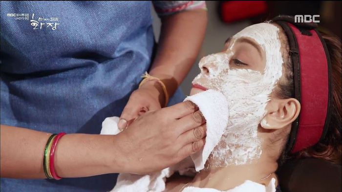 흰피부가 곧 신분의 상징인 안타까운 피부색깔의 인도사회. jpg | 인스티즈