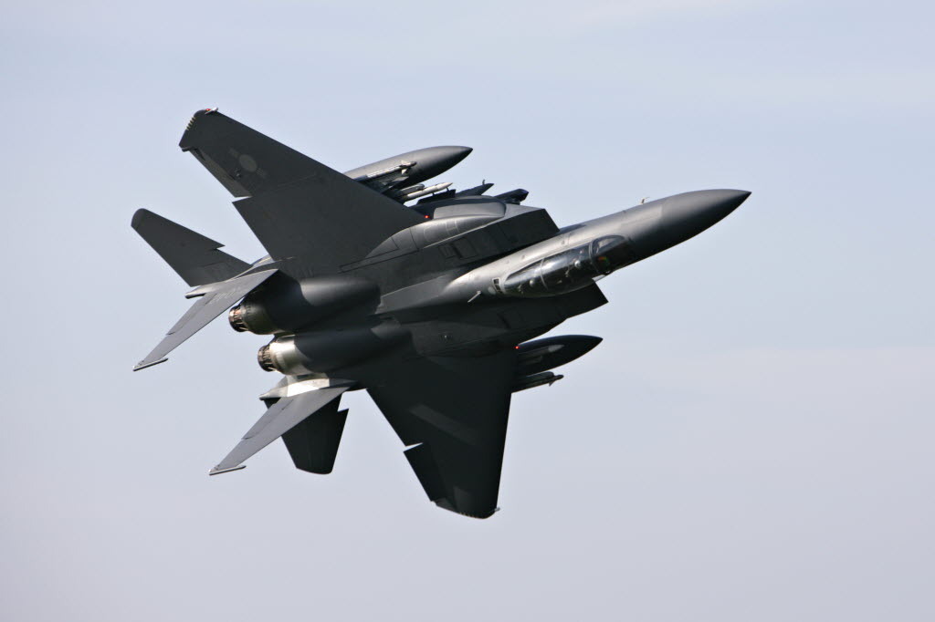 미사일이 날아올때 전투기가 피하는 방법 | 인스티즈