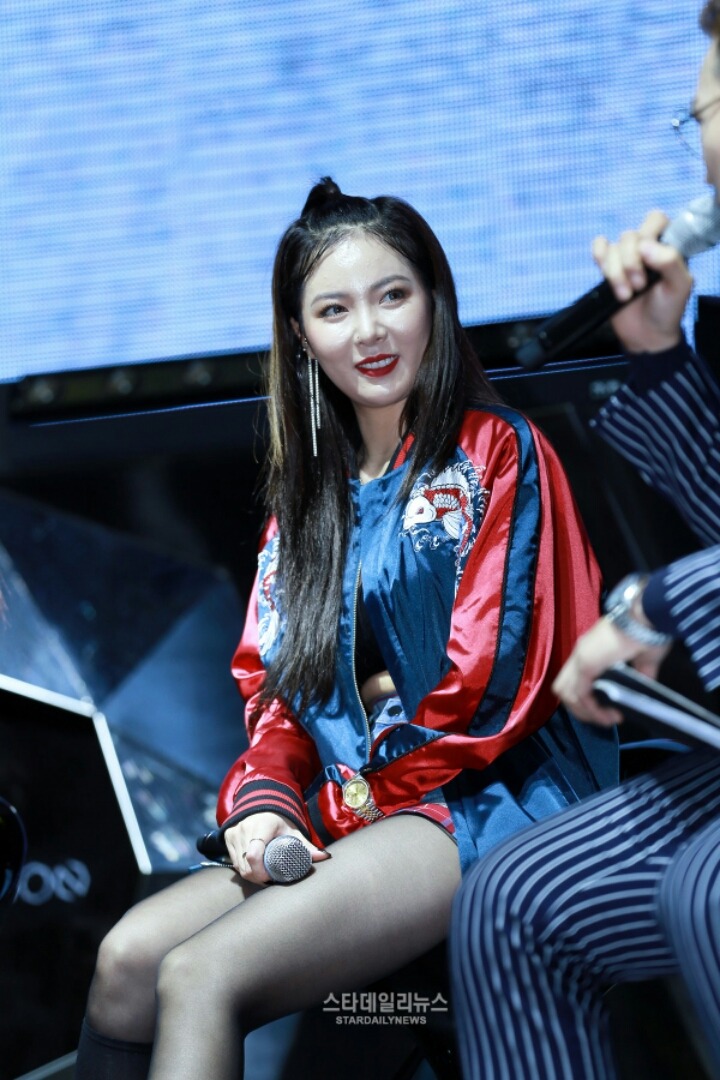 오늘자 현아 얼굴.jpg | 인스티즈