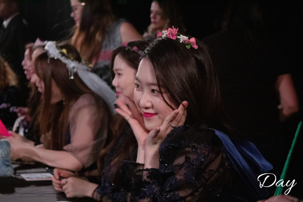 190301 오마이걸 지호 - 불꽃놀이One K 콘서트 + 190302 비밀정원 스압주의 | 인스티즈