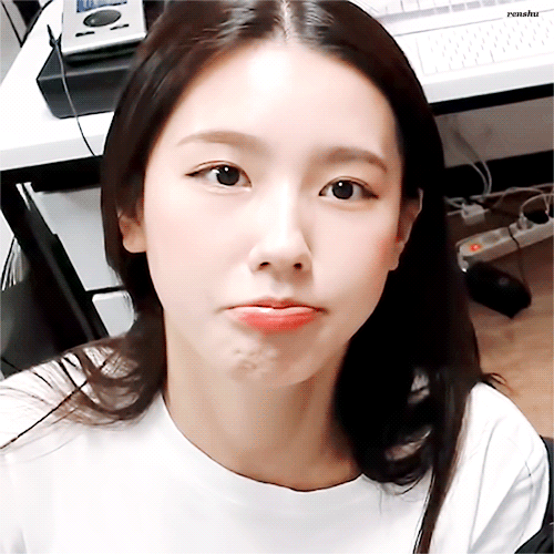 화장 연하게한 (여자)아이들 미연 ㄷㄷㄷ.gif | 인스티즈