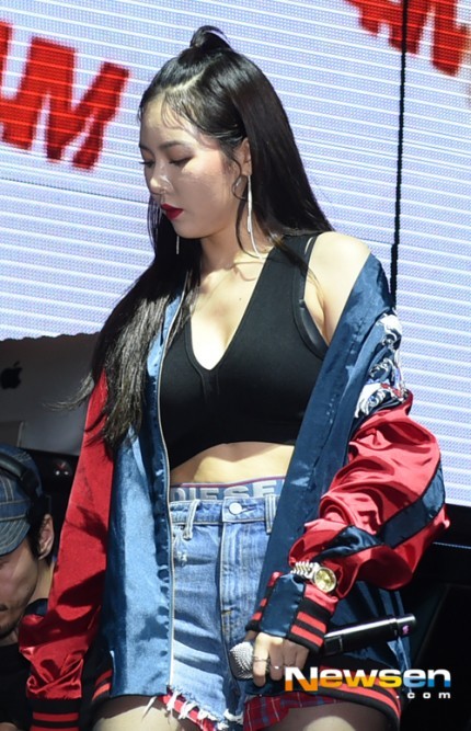 오늘자 현아 얼굴.jpg | 인스티즈