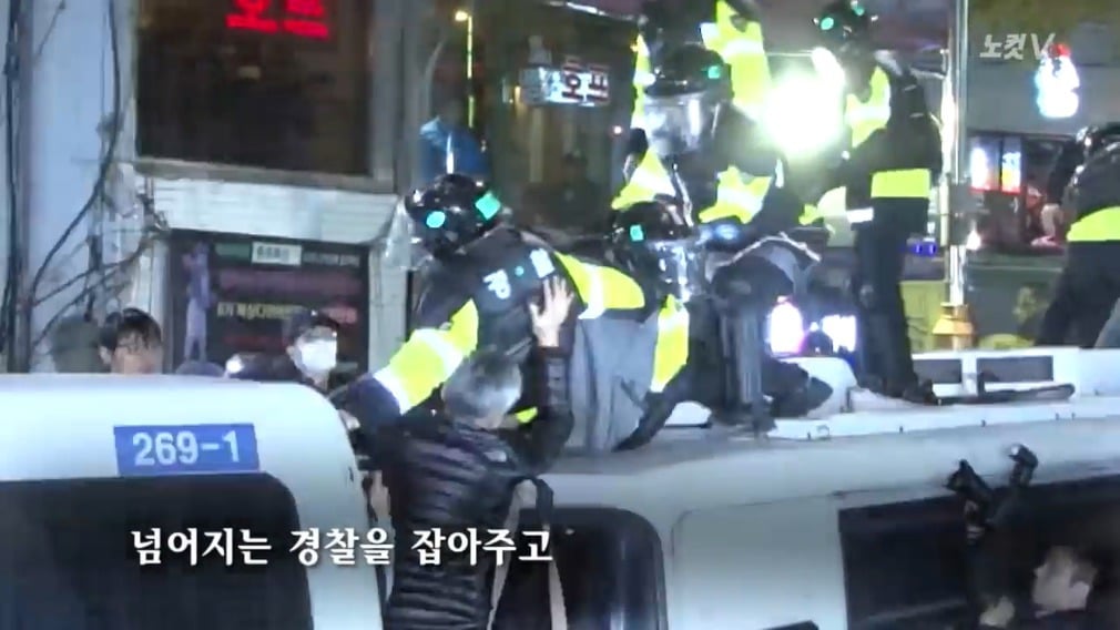 전 세계에 유례없던 시위 모습.jpg - | 인스티즈