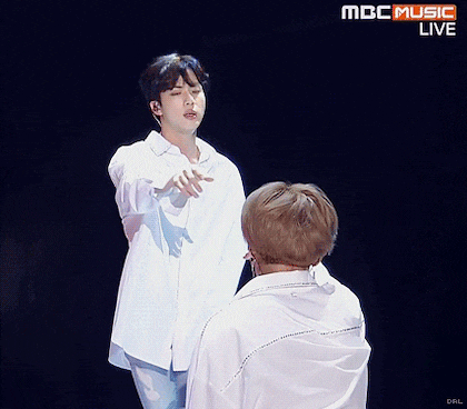 방탄소년단- 봄날 내용 대반전ㄷㄷ.jpgif | 인스티즈