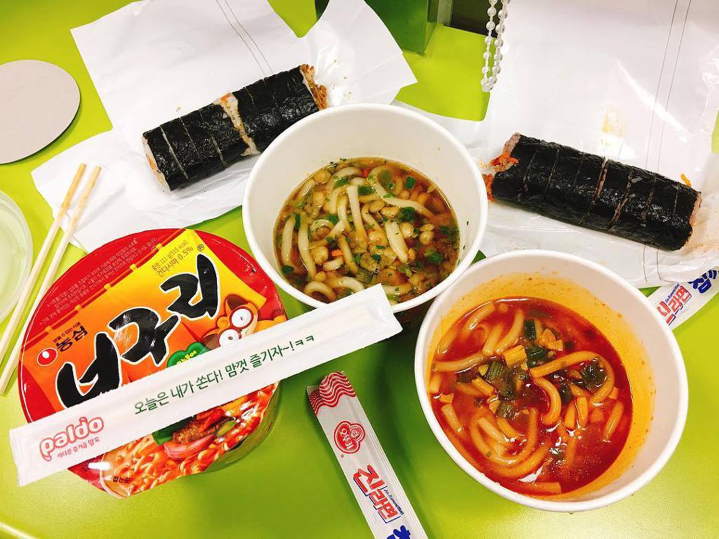 편의점에서 진수성찬 차려먹기.......jpg | 인스티즈