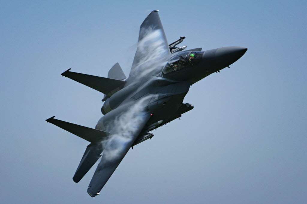 미사일이 날아올때 전투기가 피하는 방법 | 인스티즈