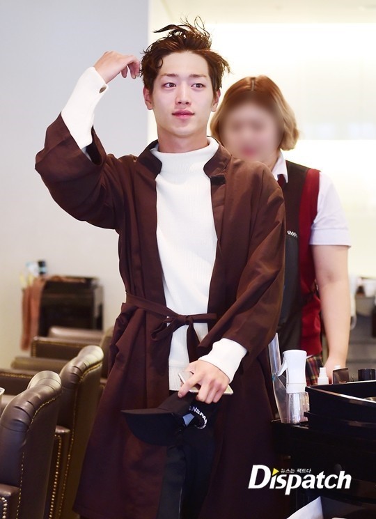 서강준 미용실에서 메이크업 전 vs 후.JPG | 인스티즈