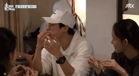 미녀들 웃게 하는 마법의 단어.gif | 인스티즈