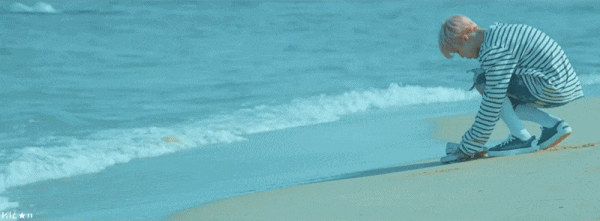 방탄소년단- 봄날 내용 대반전ㄷㄷ.jpgif | 인스티즈