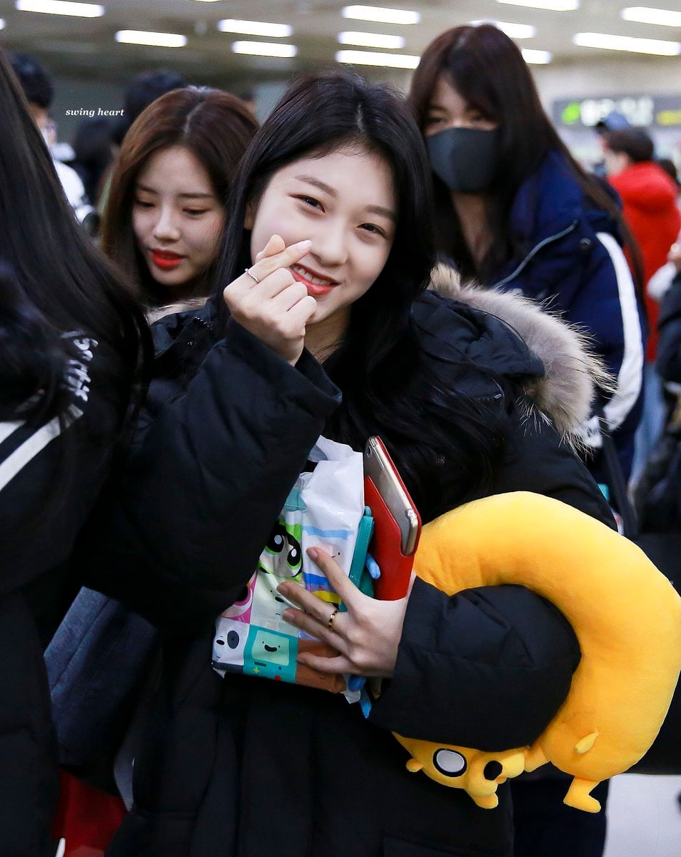 안경이 잘어울리는 프로미스나인 이서연 | 인스티즈