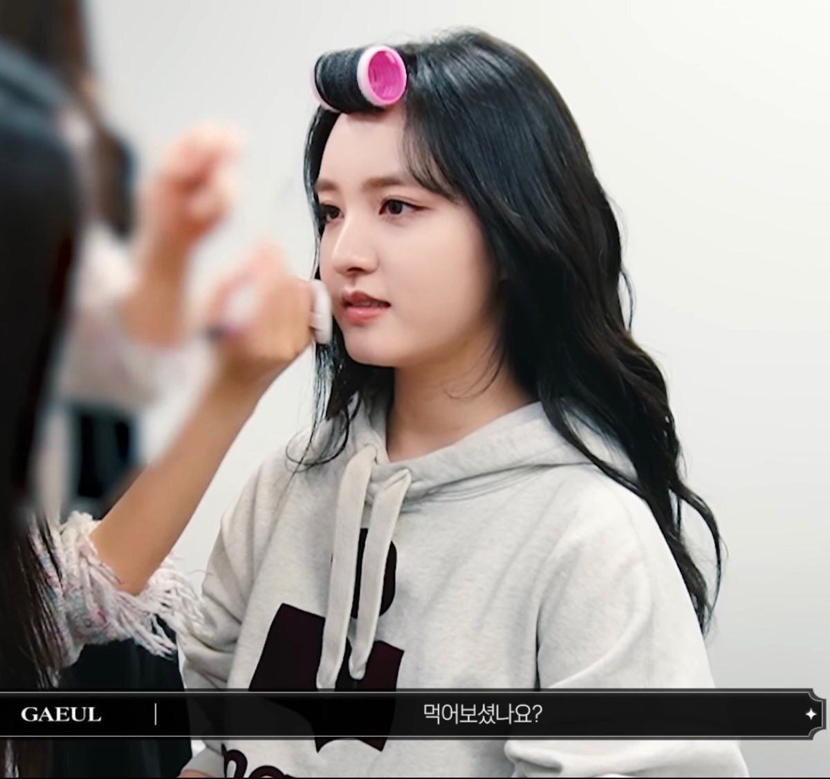 오늘자 앞머리 깐거 공개하고 반응 엄청좋은 아이브 리즈.jpg | 인스티즈
