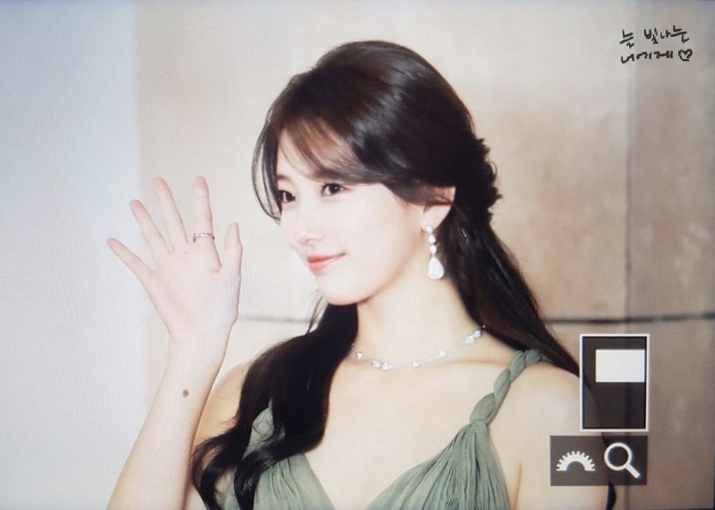 오늘자 AAA시상식 수지 | 인스티즈