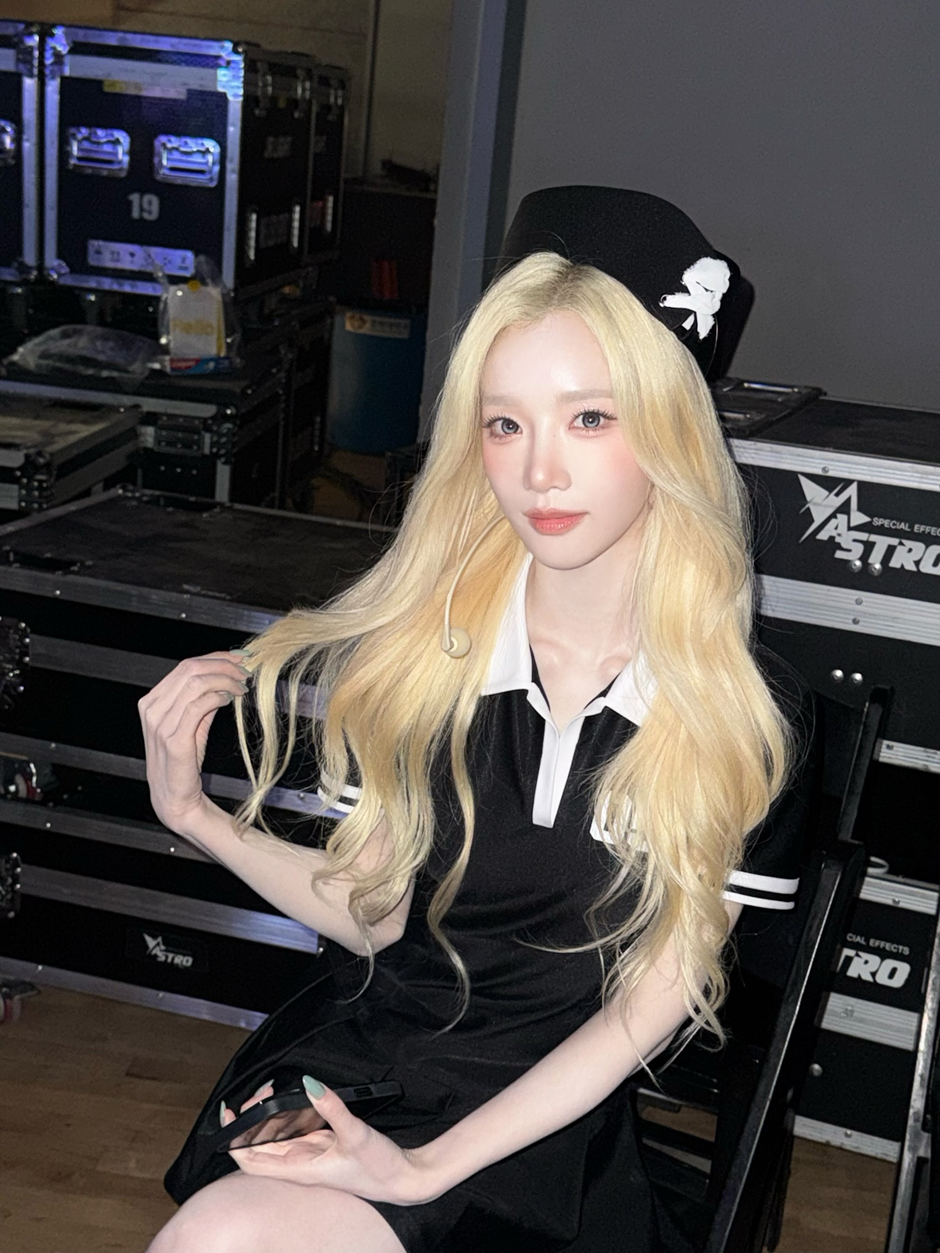 금발 반응 좋은 트리플에스 김유연.JPG | 인스티즈