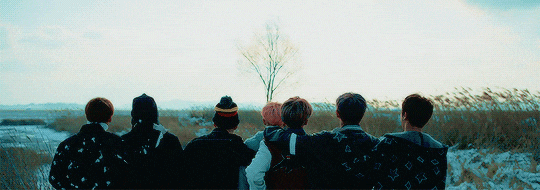 방탄소년단- 봄날 내용 대반전ㄷㄷ.jpgif | 인스티즈