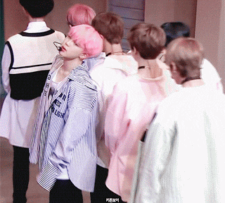 방탄소년단- 봄날 내용 대반전ㄷㄷ.jpgif | 인스티즈