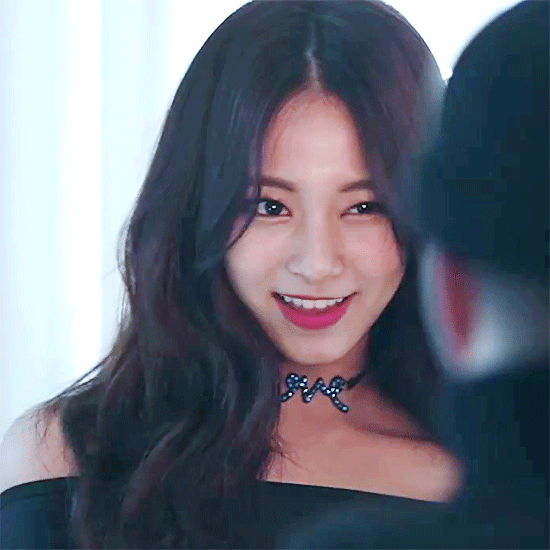 도발하는 쯔위.gif | 인스티즈