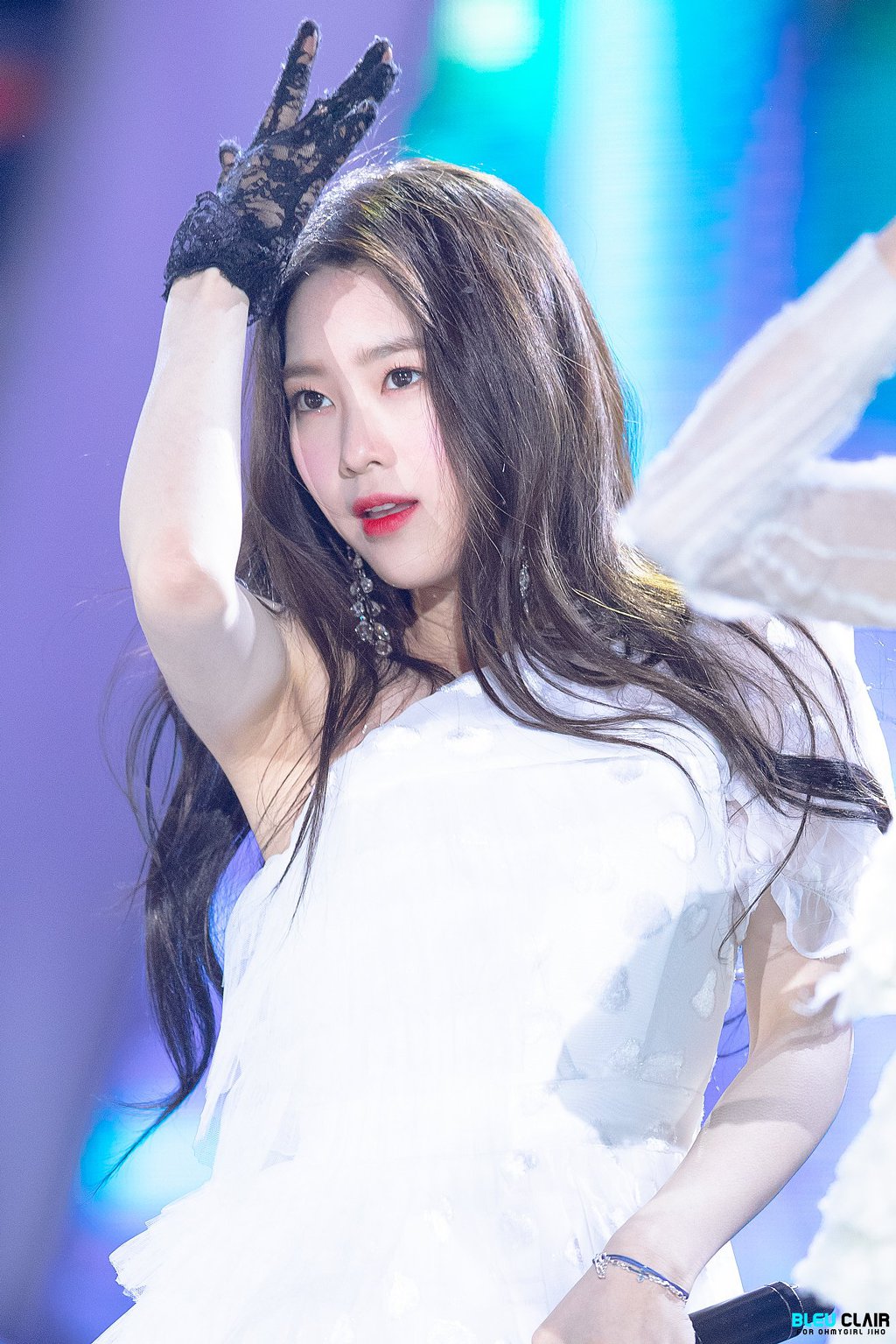 190301 오마이걸 지호 - 불꽃놀이One K 콘서트 + 190302 비밀정원 스압주의 | 인스티즈