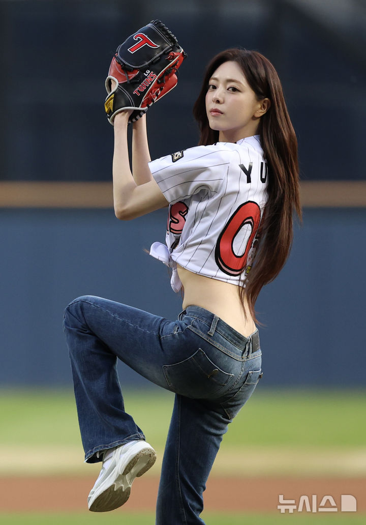 현시점 대한민국에서 청바지가 제일 잘어울리는 여자 | 인스티즈