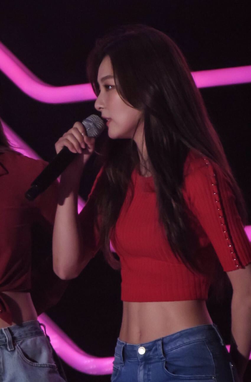 레드벨벳 슬기 복근 모음 | 인스티즈
