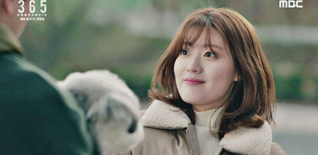덕후와 작가로 만나 서로를 구하기 위해 목숨까지 내걸게 되는 남주 여주의 미친 서사 | 인스티즈