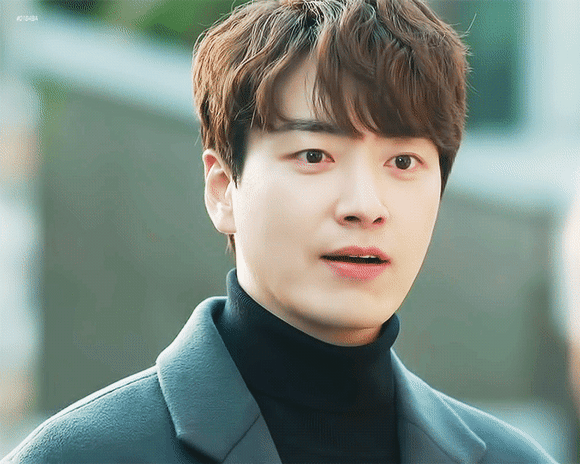 덕후와 작가로 만나 서로를 구하기 위해 목숨까지 내걸게 되는 남주 여주의 미친 서사 | 인스티즈