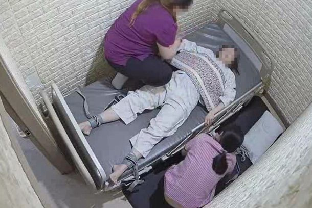 정신병원서 손발 묶여 숨진 33살…배 부풀고 코피 터져도 방치 | 인스티즈