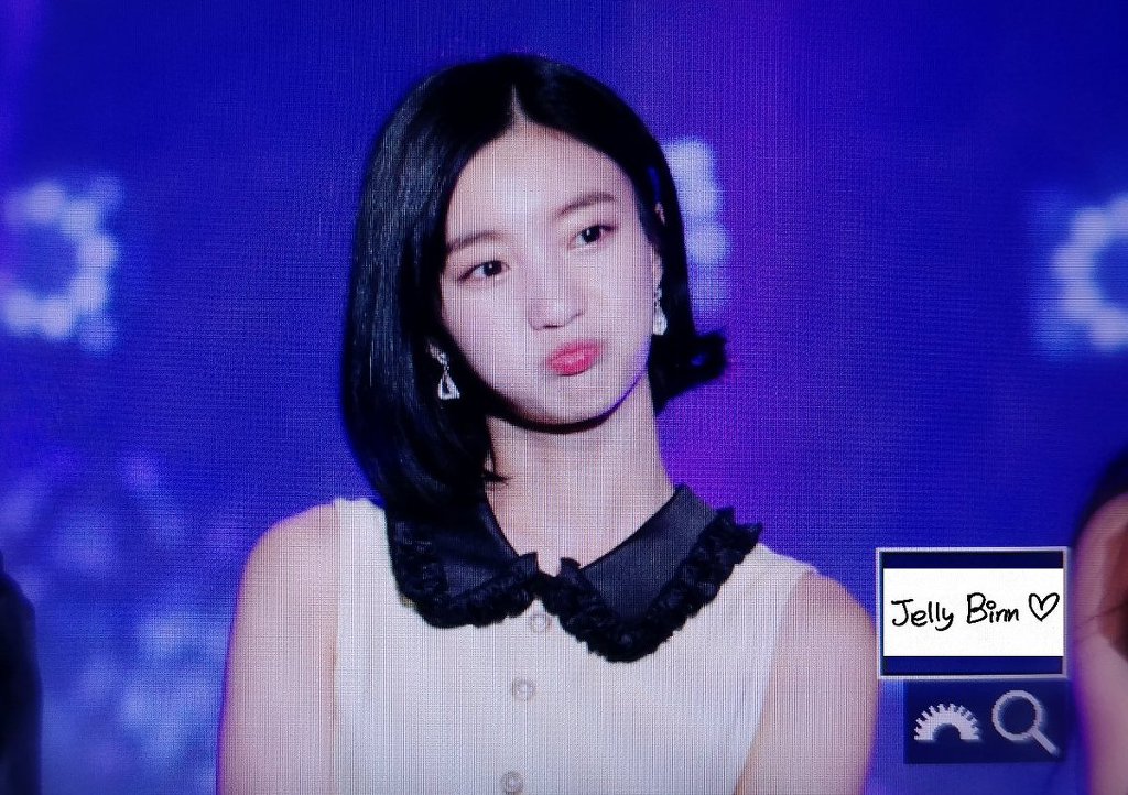 다시 단발로... | 인스티즈