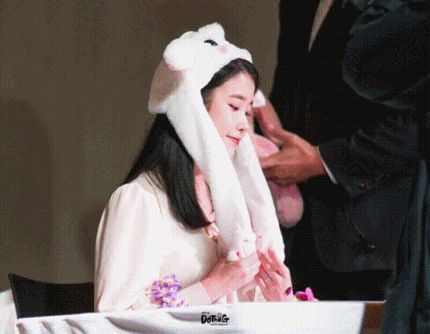 토끼 모자 아이유.gif | 인스티즈