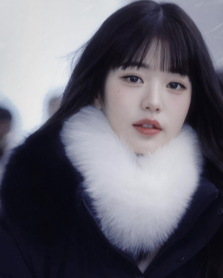 진짜 ㄹㅇ 의견 팽팽한 장원영 앞머리 있vs앞머리 없 | 인스티즈