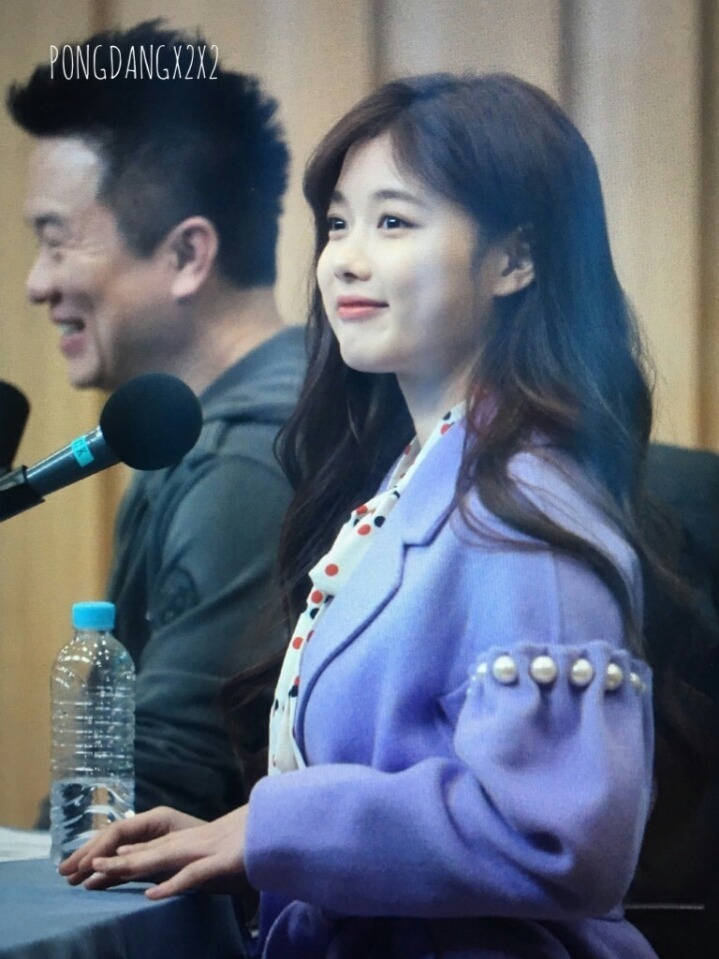 사랑니 빼서 얼굴이 부었다는 김유정 | 인스티즈