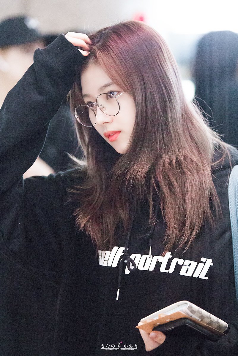 어쩜 이렇게 이쁠까싶은 트와이스 사나.jpg | 인스티즈