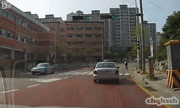 [다소무서움주의] 교통사고 블랙박스 모음.gif | 인스티즈