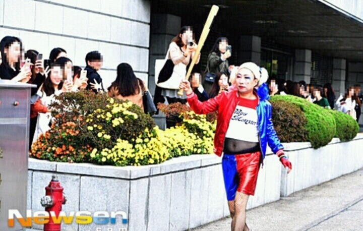 이때까지 할리퀸 코스프레 중에 가장 싱크로율 높다는 분.JYP | 인스티즈