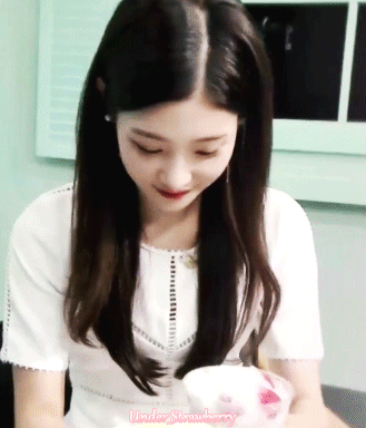 심쿵하게 만드는 다이아 정채연 여친짤 | 인스티즈