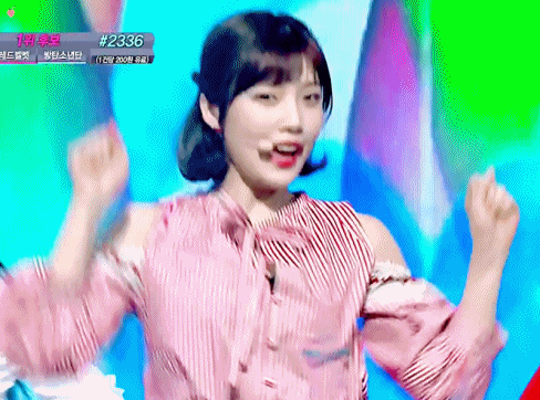 비슷한 포지션을 담당하는 걸그룹 내의 설리와 조이.gif | 인스티즈