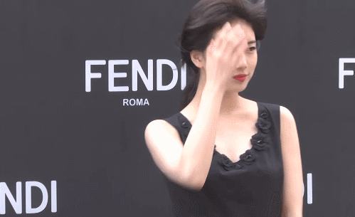 수지는 예쁘다.gif | 인스티즈