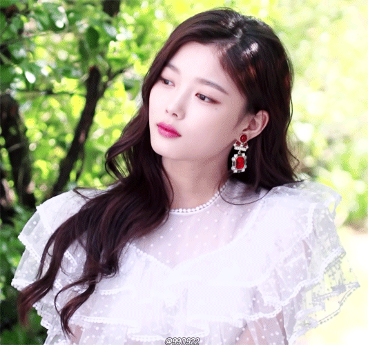 사랑니 빼서 얼굴이 부었다는 김유정 | 인스티즈