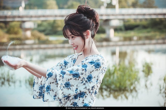 아이유 올림머리.jpgif | 인스티즈
