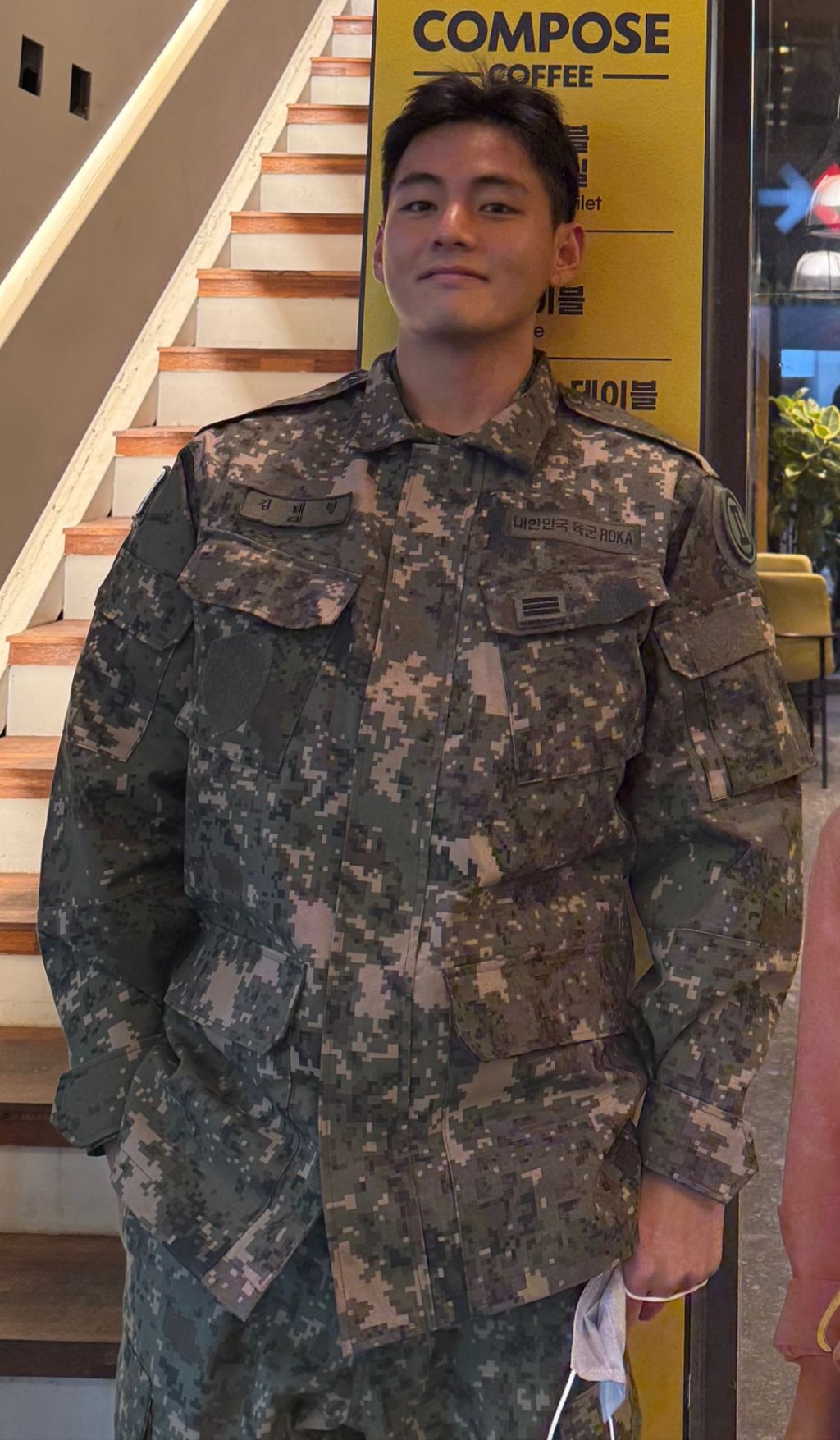 12월 춘천 롯데리아에서 만난 방탄소년단 뷔 | 인스티즈