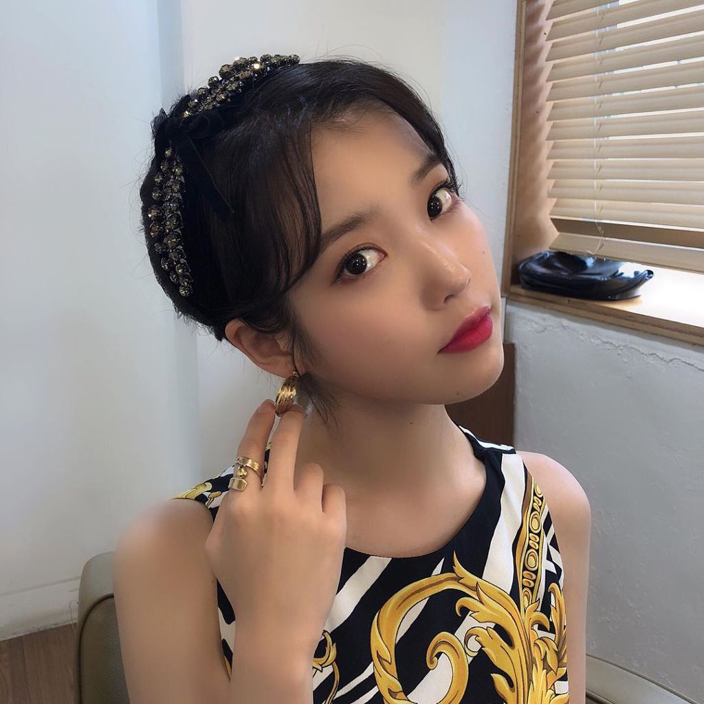 연습하는 아이유 | 인스티즈