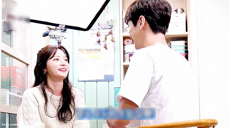 드라마에서 키차이&나이차이 흐뭇하면 나타나는 장면.gif | 인스티즈