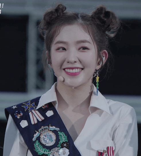 날이 더워 땀샘폭발한 아이린.gif | 인스티즈