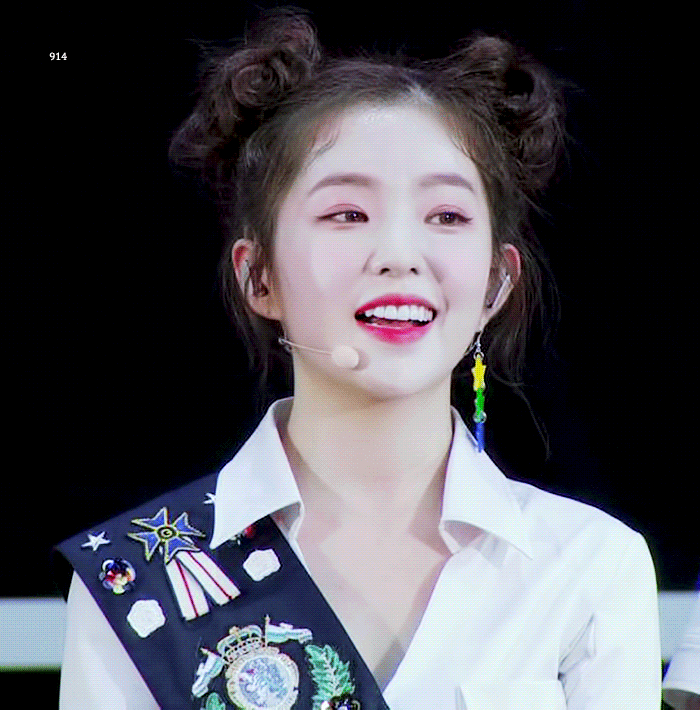 날이 더워 땀샘폭발한 아이린.gif | 인스티즈