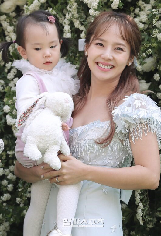 [슈퍼맨이돌아왔다] 유진 어린시절이랑 똑닮은 로희 | 인스티즈