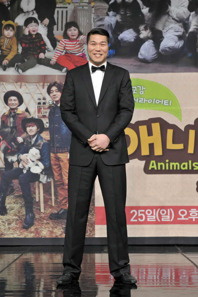 피지컬이 진짜 좋은 것 같은 연예인 ㄷㄷ | 인스티즈