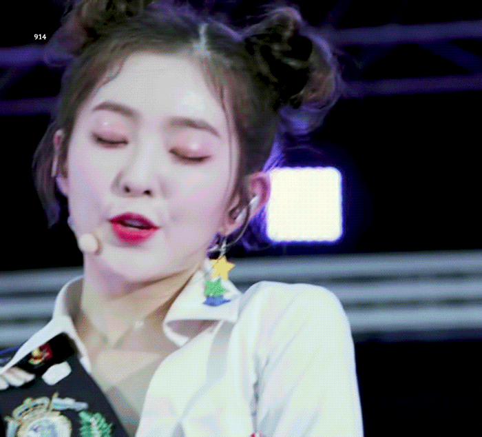 날이 더워 땀샘폭발한 아이린.gif | 인스티즈