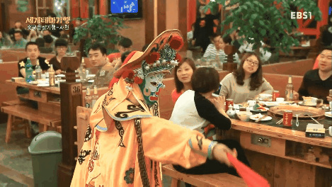 볼수록 개신기한 변검술.gif | 인스티즈