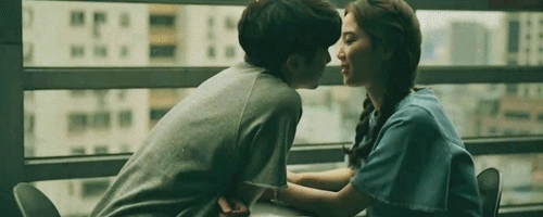 듣는 사람들마다 은근 갈린다는 우즈-Drowning 속 최애 가사.gif | 인스티즈