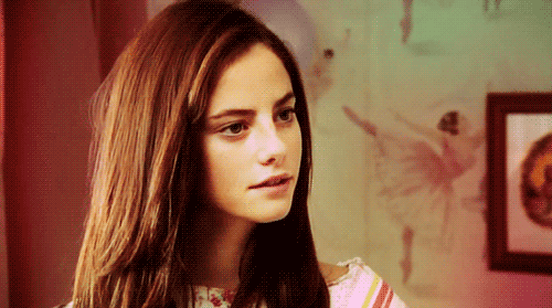 남자보다 여자들의 마음을 흔들었던 여자. 스킨스 '에피' | 인스티즈