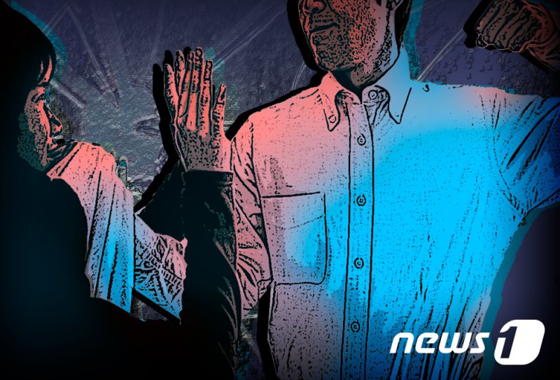 "삼겹살에서 뼈 나왔잖아” 아내 폭행하고 '엎드려뻗쳐' 시킨 남편 구속 | 인스티즈